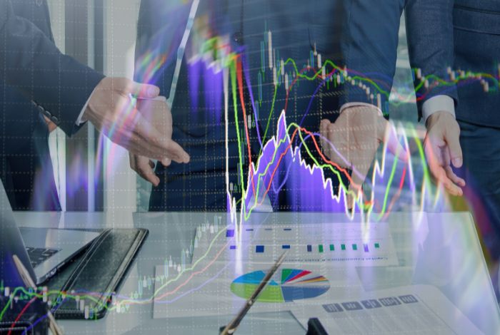 Spy Trader. Cómo aprovechar la depreciación de los contratos de “OPCIONES” en el SPY. En el mundo del trading, la depreciación, o "theta decay", es un factor clave a considerar al operar con opciones.